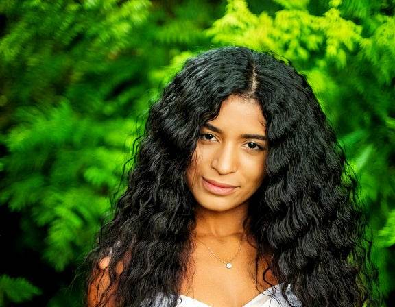 4 Benefits of Scalp Massage: A Journey to Thicker Hair - LumaNoe